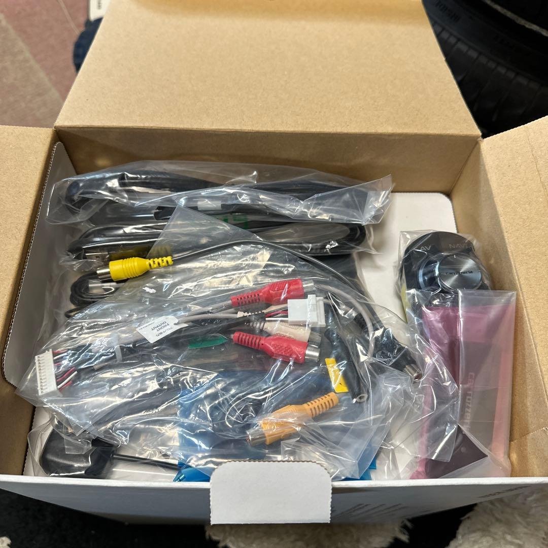 8インチ サイバーナビ