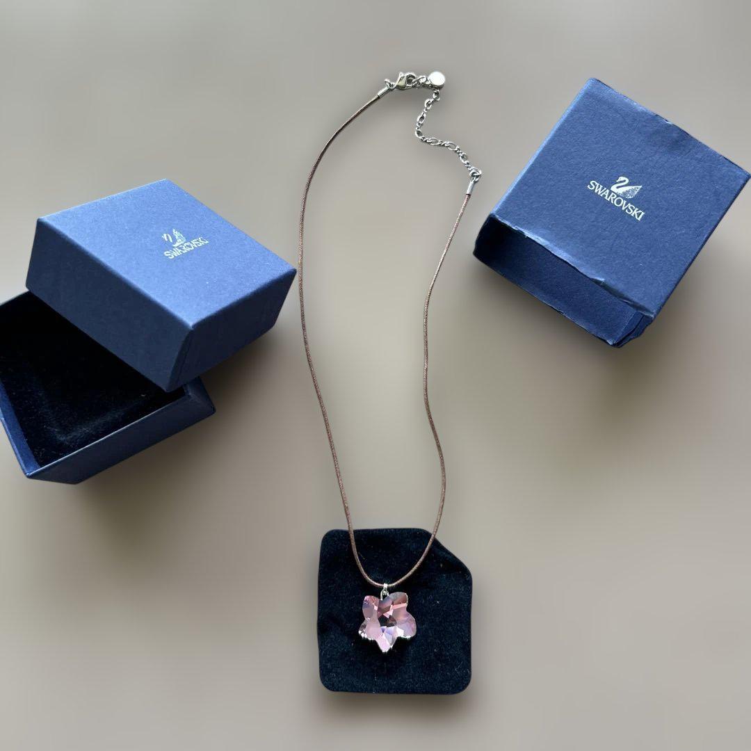 SWAROVSKI - 【新品未使用】SWAROVSKI ネックレスの通販 by えり