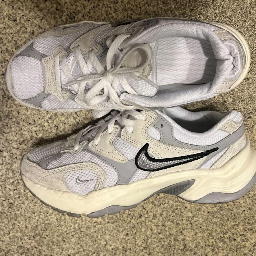 【値下げ中】ナイキ AL8 スニーカー　NIKE