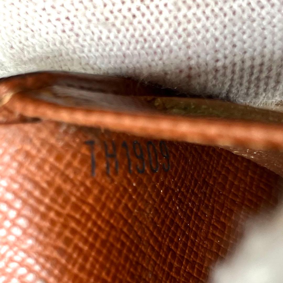 ルイヴィトン　ポルトモネビエカルトクレディ　三つ折り財布　折り財布　モノグラム