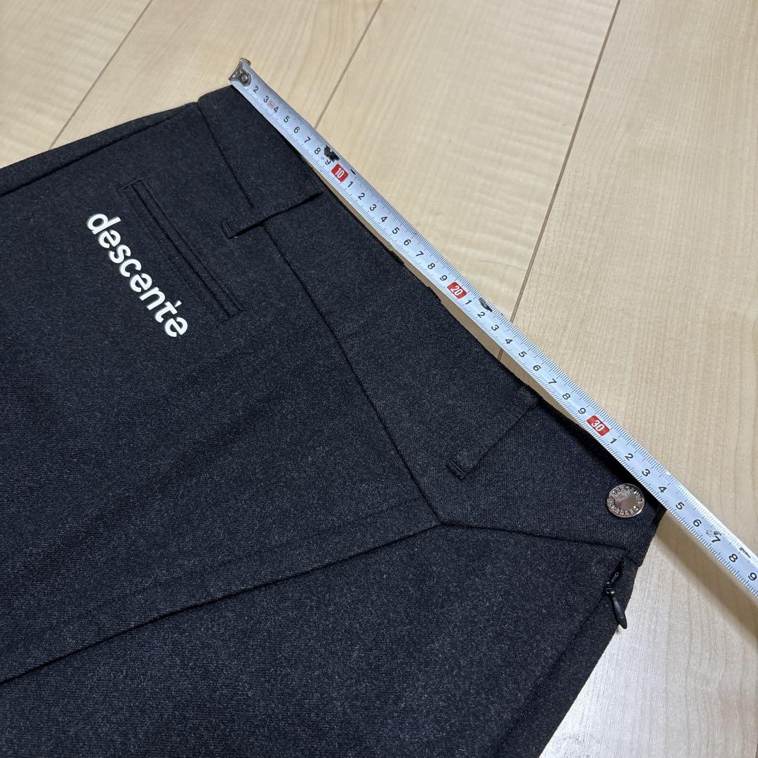 descente デサント　ゴルフ　ニットセーターとスカート　2点セット　秋冬 DESCENTE GOLF COMPLEX GINZA MISAKIのコーディネート(40729058