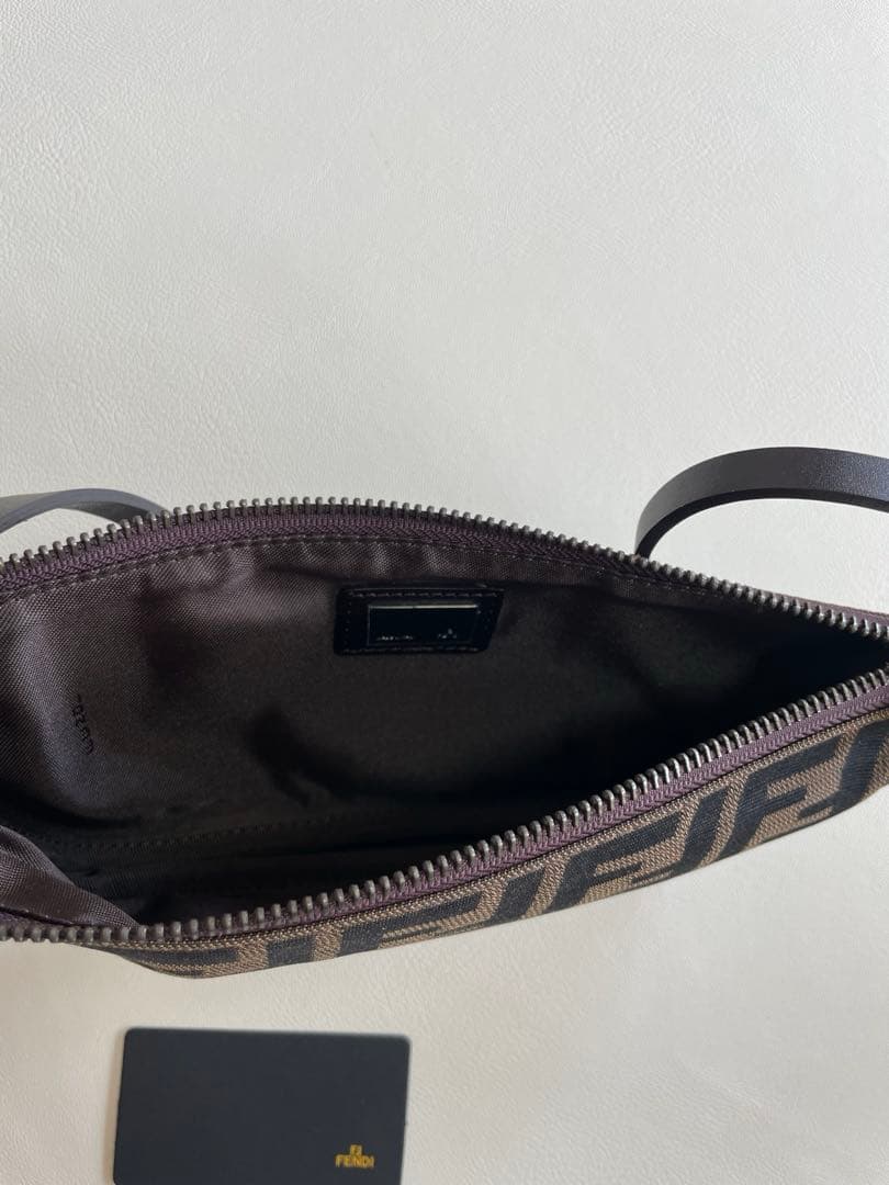 【希少】 FENDI ズッカ 8BR133 ハンドバッグ アクセサリーポーチ
