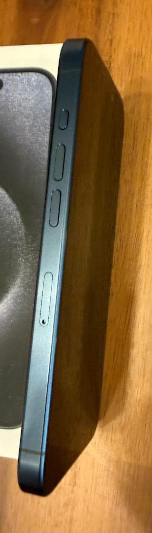 極美品 iPhone15 Pro ブルーチタニウム 256GB SIMフリー