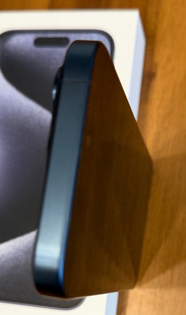 極美品 iPhone15 Pro ブルーチタニウム 256GB SIMフリー