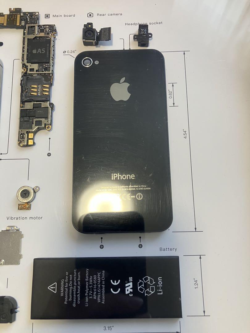 GRID Studio iPhone4S 標本アート　分解図