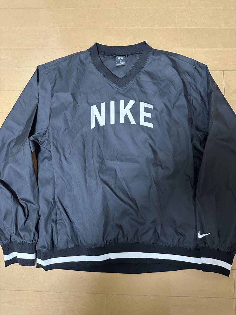 NIKE ナイロンジャケット