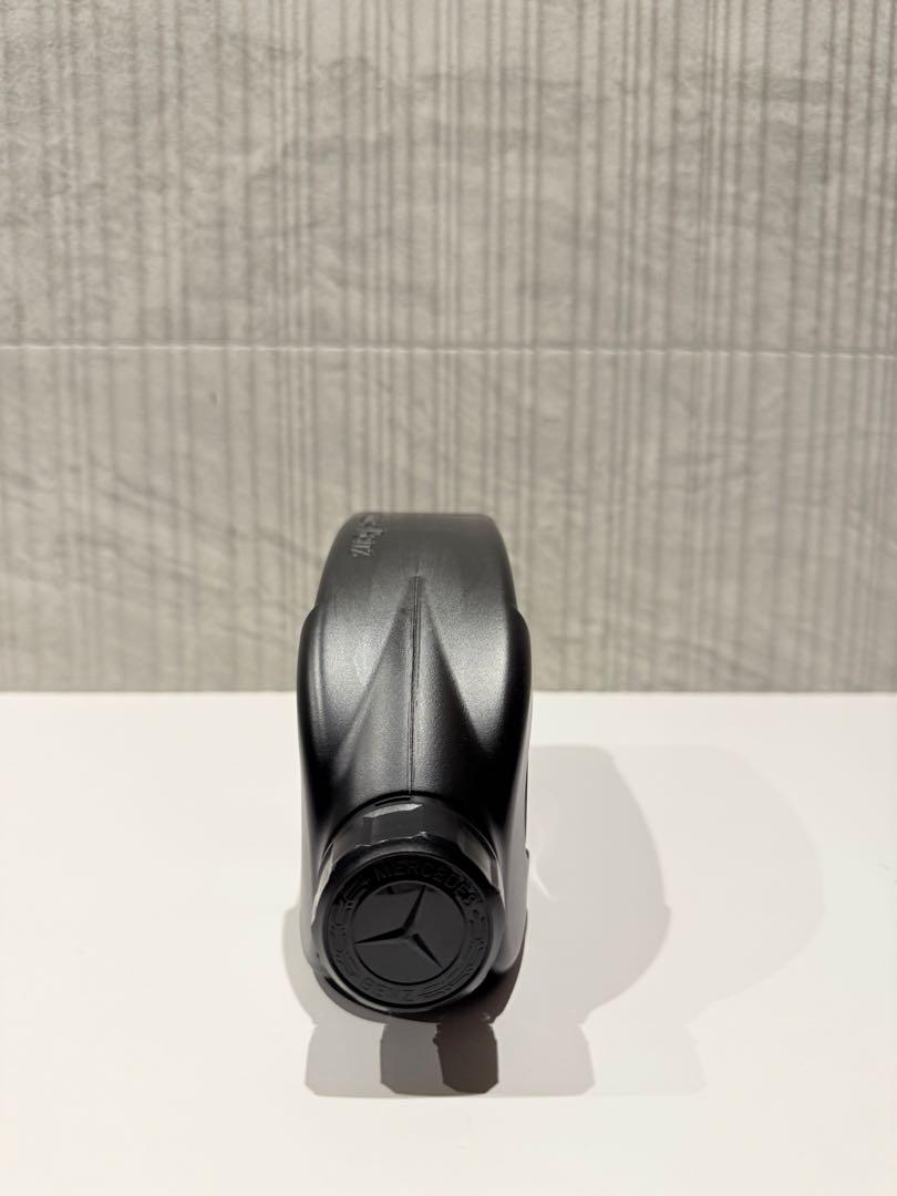 【新品未開封】AMG(メルセデスベンツ) 純正エンジンオイル 0W-40 9ℓ 新品未開封】AMG(メルセデスベンツ) 純正エンジンオイル 0W-40