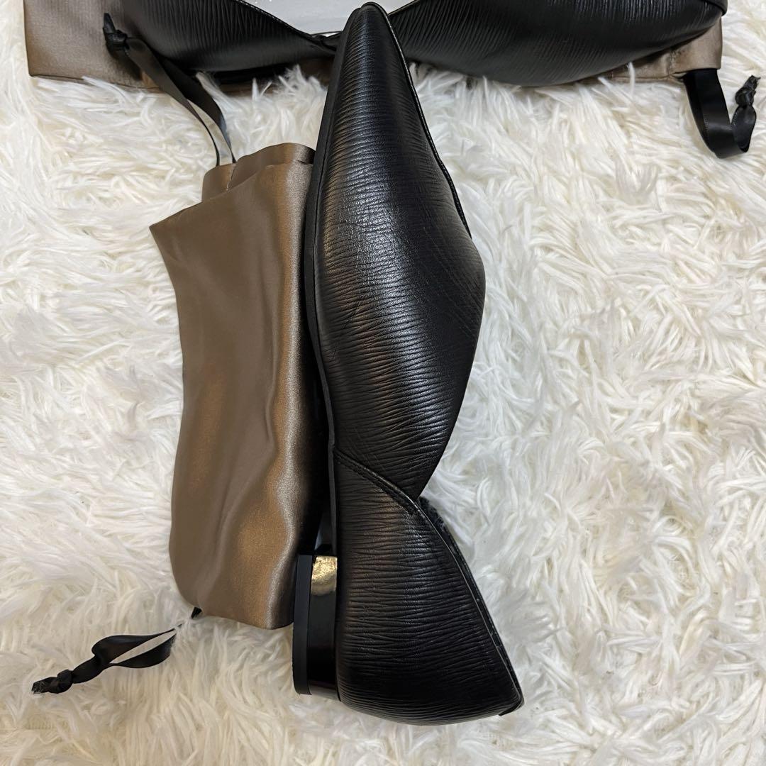 未使用級✨ヒミコ　Vライン　スクエアトゥ　フラットパンプス　完売品　24cm 黒