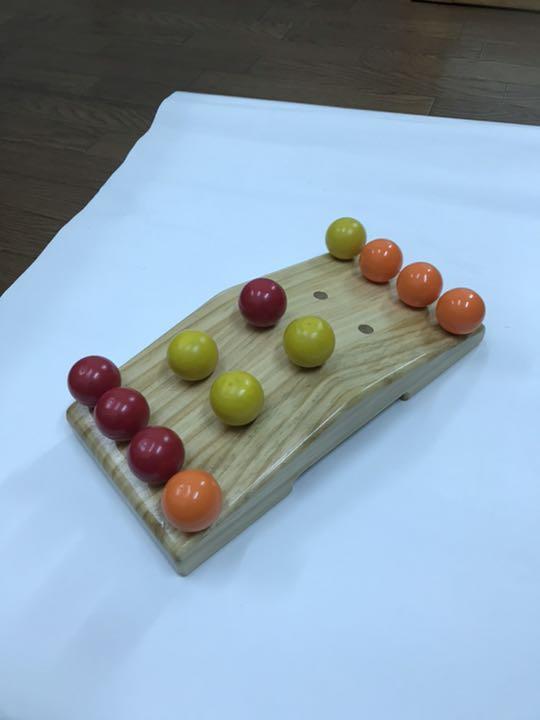 腰マッサージ器ツボ押し