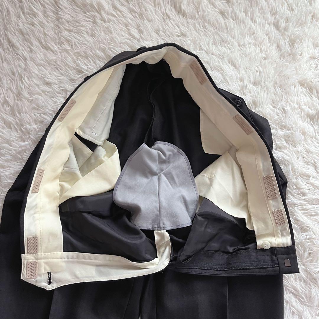 セットアップスーツ