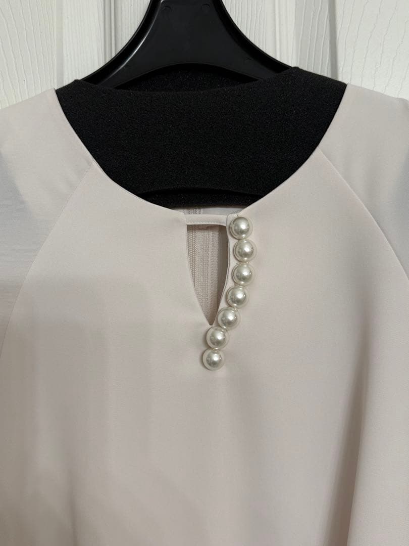 Tiara オフホワイト