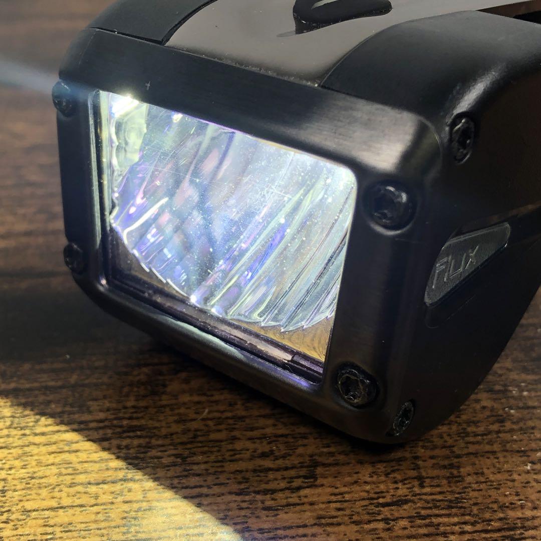 SPECIALIZED Flux Elite Headlight 400ルーメン SPECIALIZED Flux Elite Headlight 400ルーメン - メルカリ