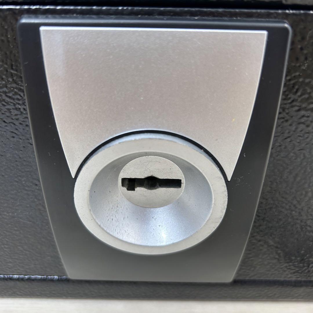 SentrySafeセントリー クラシカルキー式 セキュリティ 保管庫 金庫