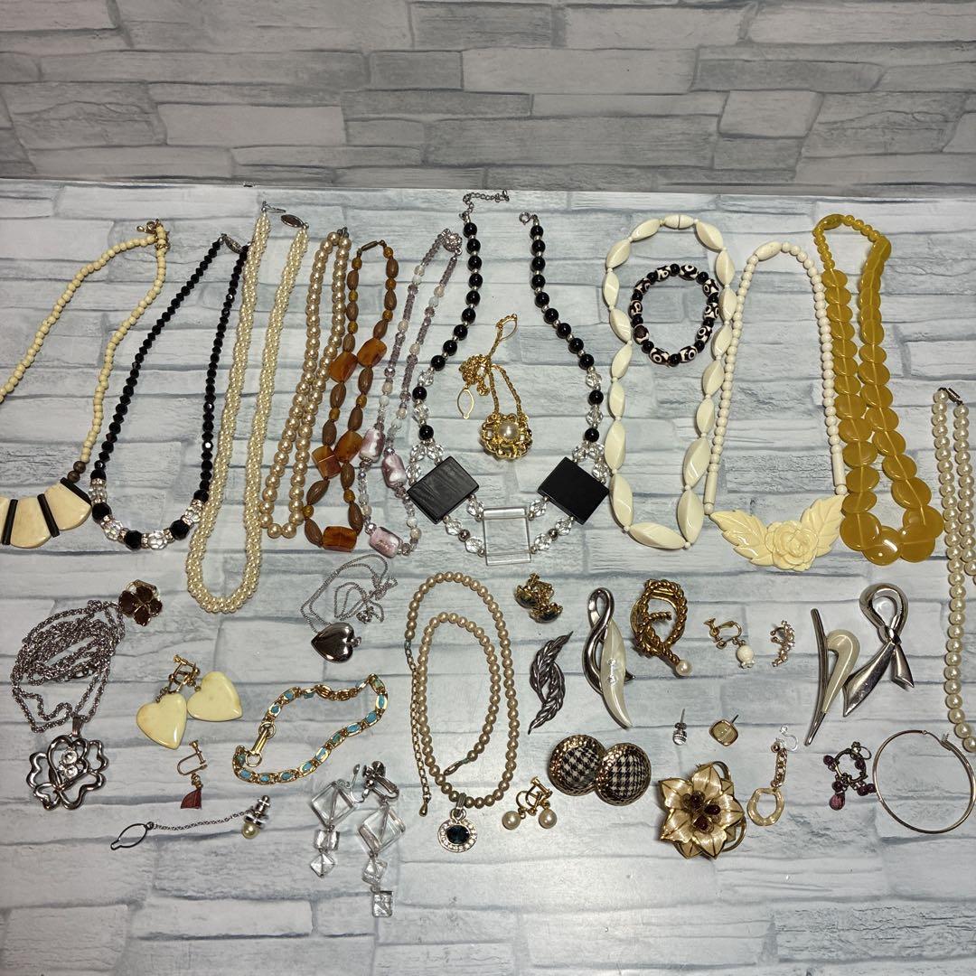 アクセサリー ピアス ネックレス イヤリング ブローチ 生前整理