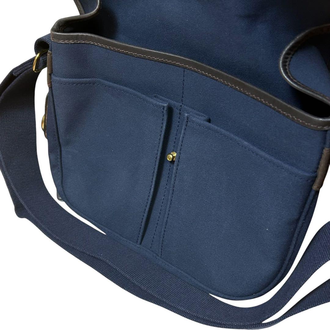 美品 Brady STOUR/ブレディ ストア ショルダーバッグ ネイビー 美品 Brady STOUR/ブレディ ストア ショルダーバッグ ネイビー