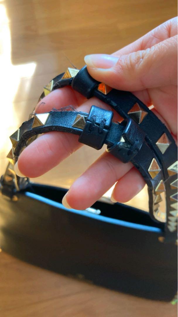中古品★VALENTINO★ロックスタッズ ショルダーバッグ ネイビー VALENTINO ネイビー スタッズ ショルダーバッグ レディース