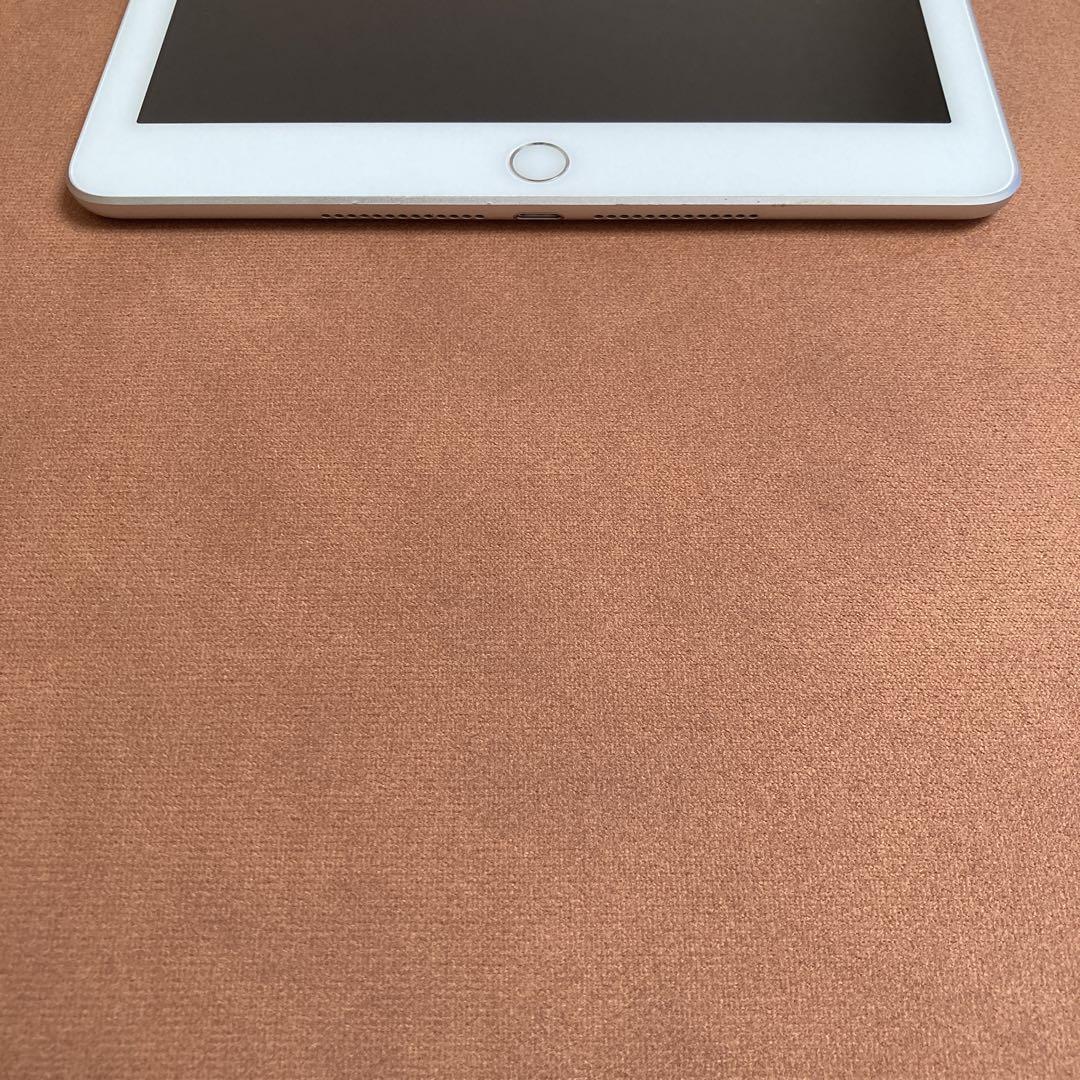 9852 電池最良好 iPad6 第6世代 32GB WIFIモデル