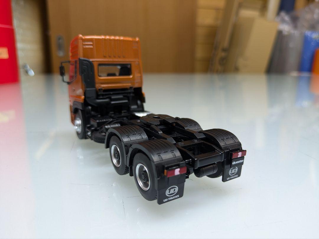 1/50 UDトラックス クエスター 京商