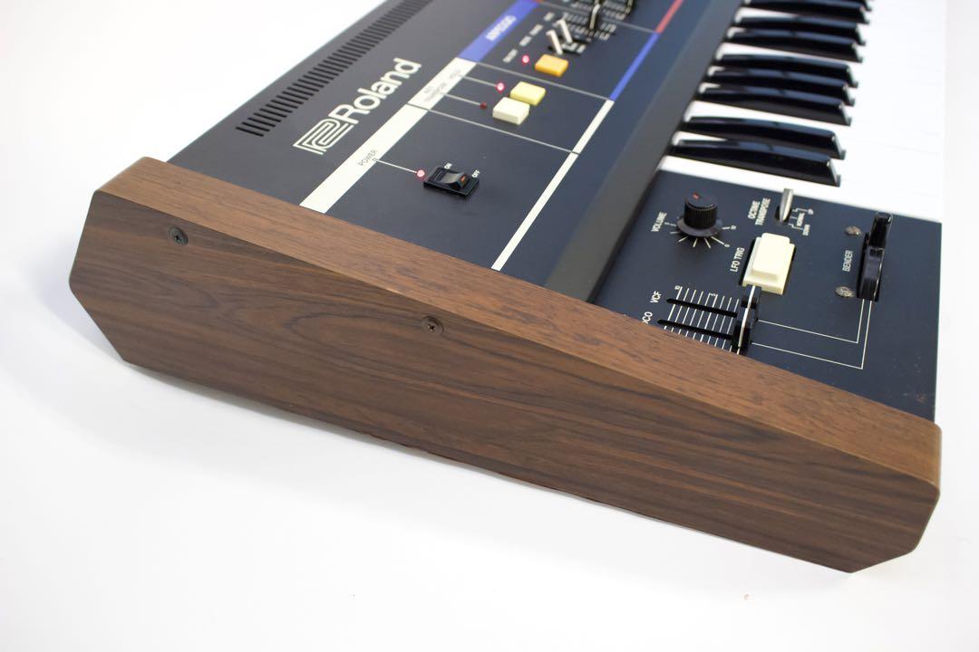 Roland Juno-6 ケース付 動作確認済人気 商品 通販