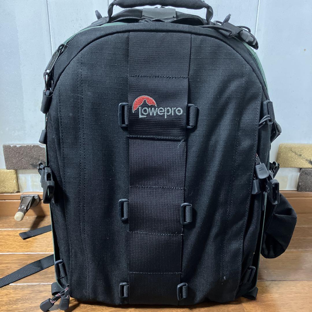 Lowepro カメラバッグ 仕切り付き 5,300円