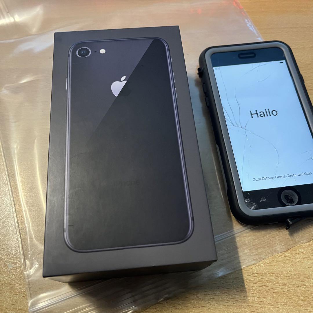 iPhone8 動作確認済 画面割れ有 64G 割れあり】iphone8 64G SIMフリー - メルカリ