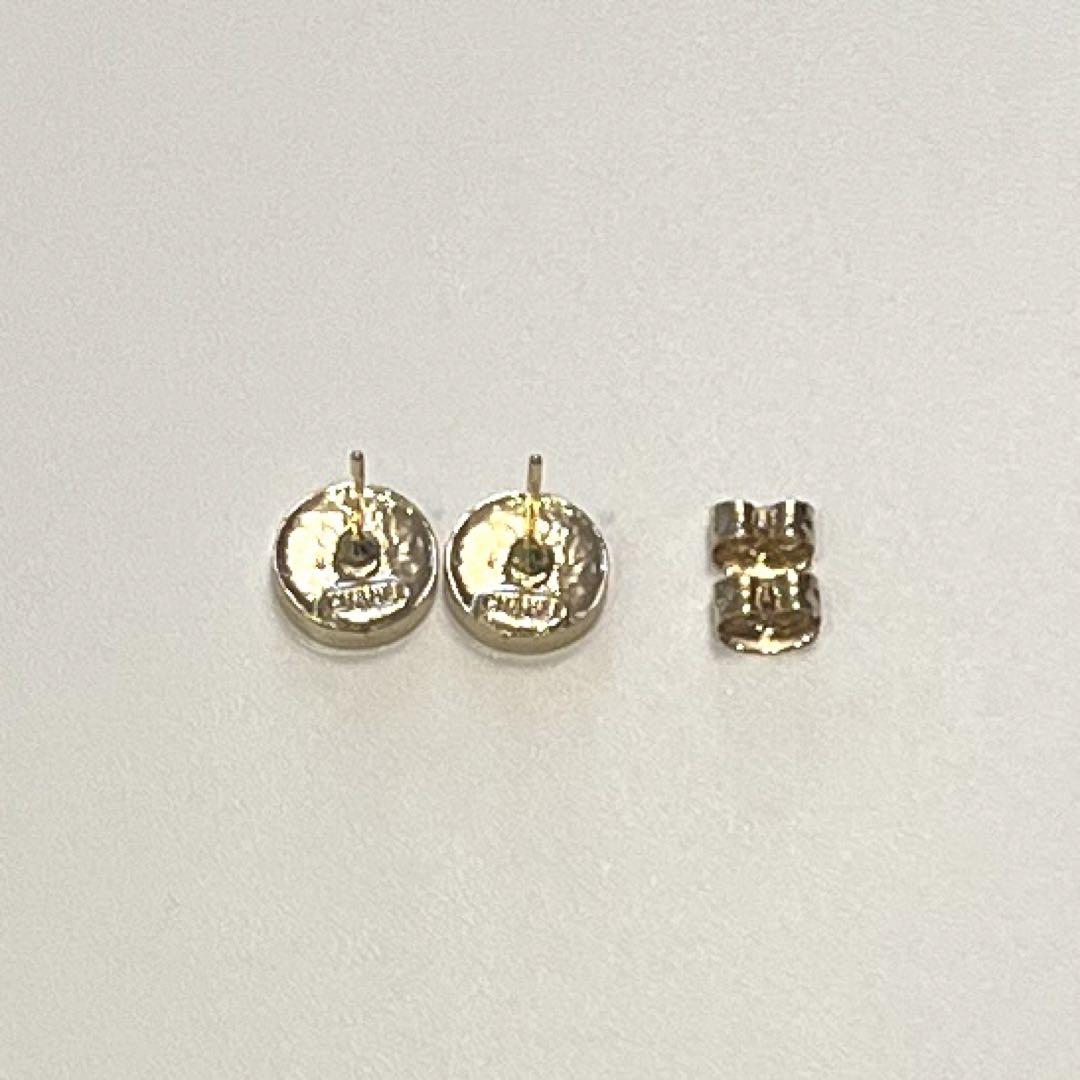 シャネルロゴスタッドピアス 約1cm