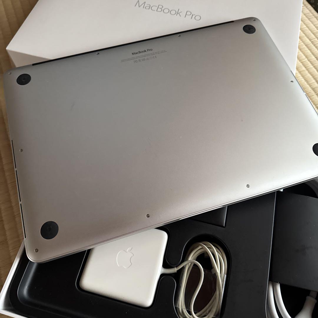 MacBook Pro 15in メモリ16GB SSD2TB クアッドコアi7