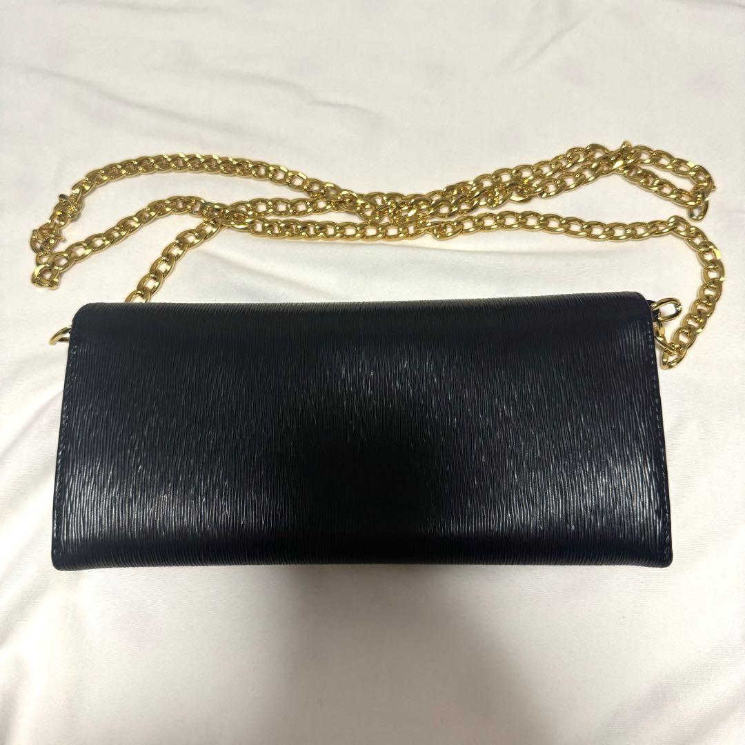 ✴︎PRADA チェーンウォレット(黒)