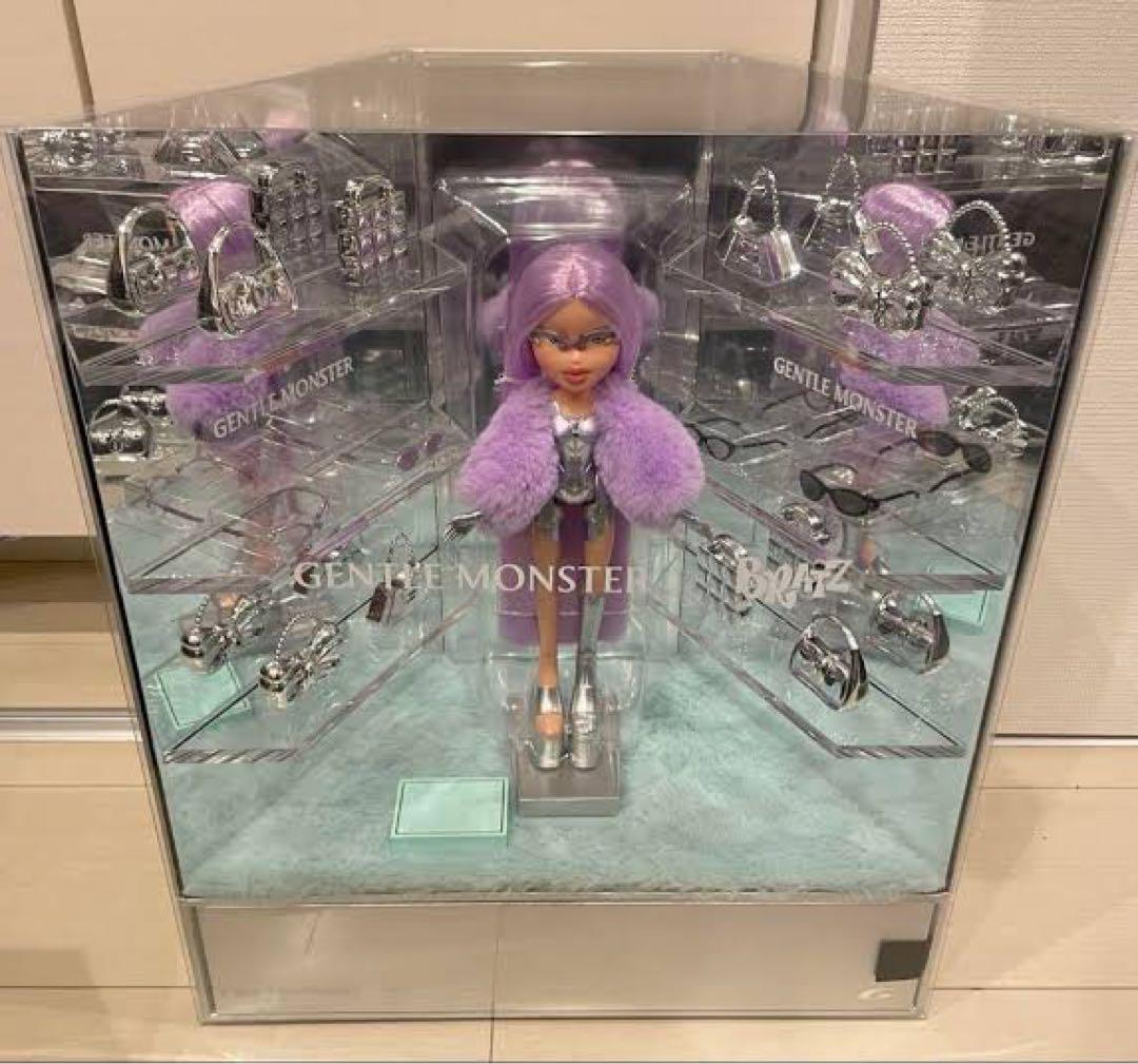 Gentle Monster × Bratz Pico 02(V)ブラッツドール 11004529_BRATZ_1.jpg