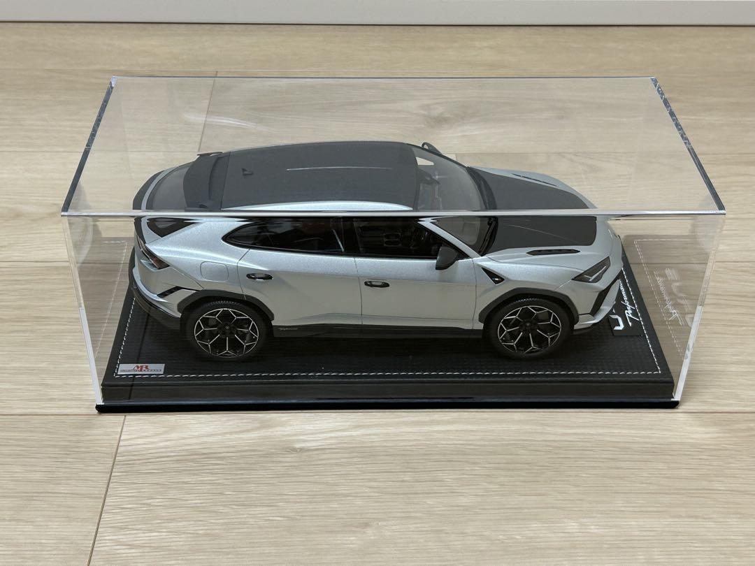 1/18 Lamborghini Urus Arancio Borealis Pearl Orange Model