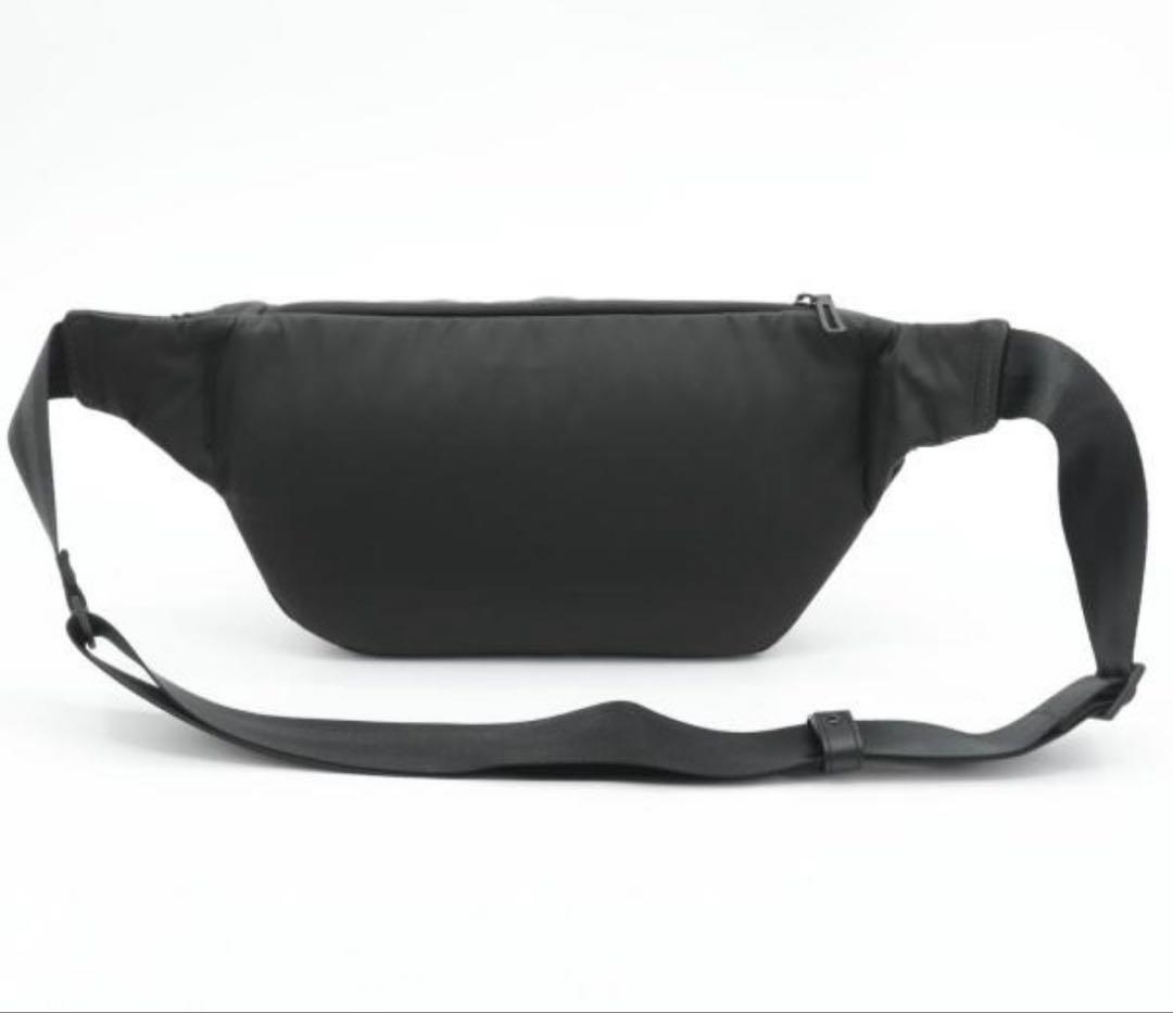 【値下げ価格】PELLE MORBIDA HYDROFOIL ボディバッグ