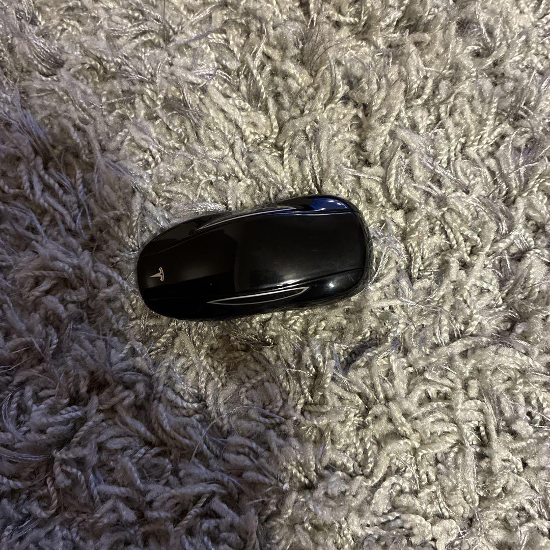 【新品】Tesla KeyFob テスラキーフォブ 在庫あり TESLA モデル3 モデルY 用 キーフォブ 新型 テスラ
