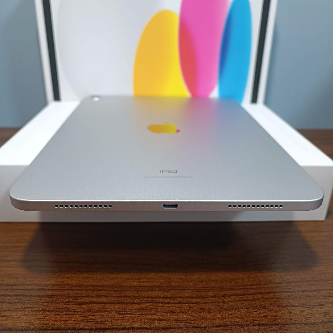 新品同様 iPad 10.9 第10世代 WiFi 256GB キーボード付き