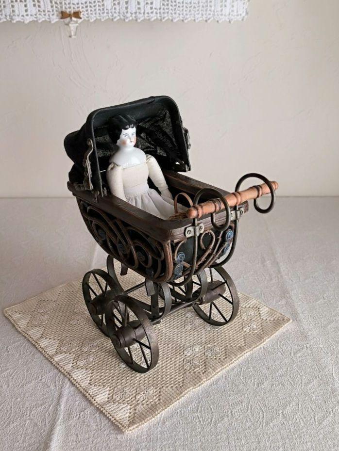 * antique pram ❀ 木製 ミニチュア ベビーカー