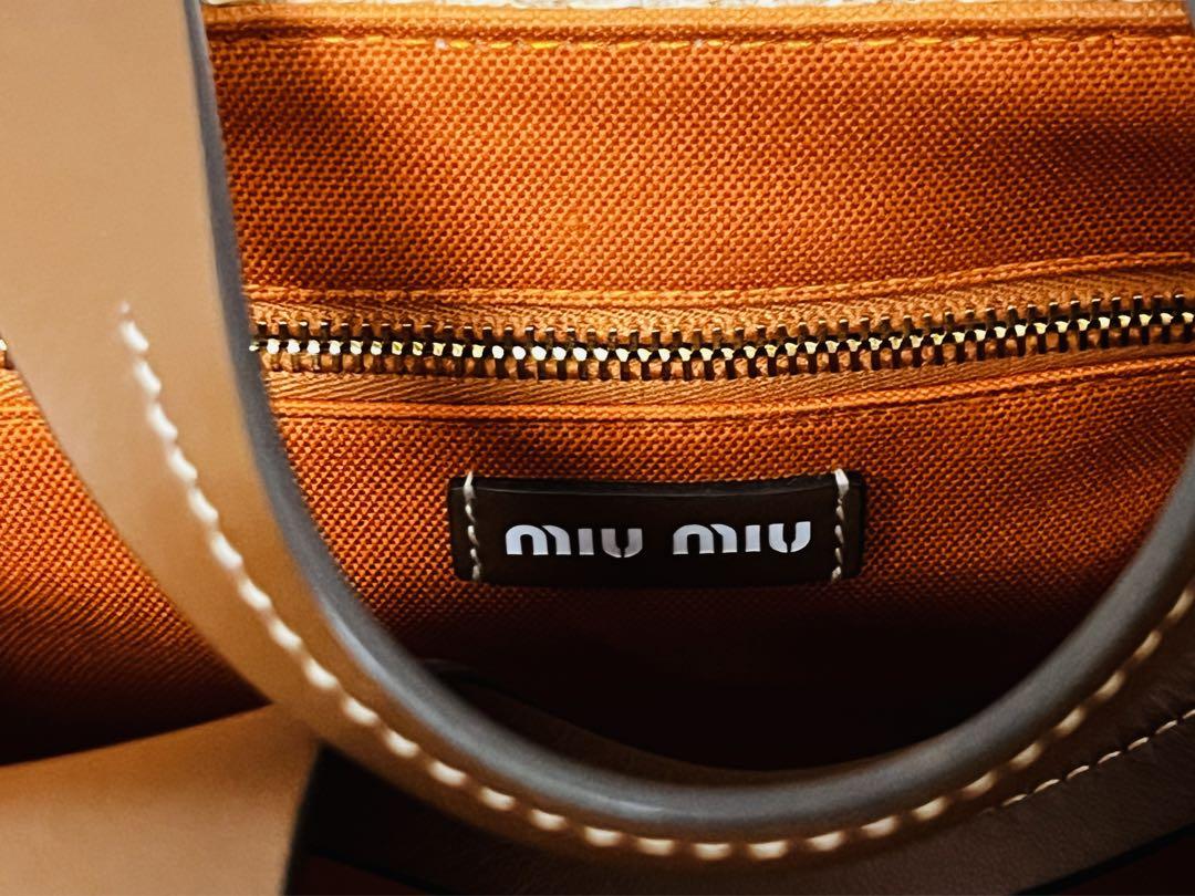未使用　MIU MIU ストロー刺繍2wayハンドバッグ