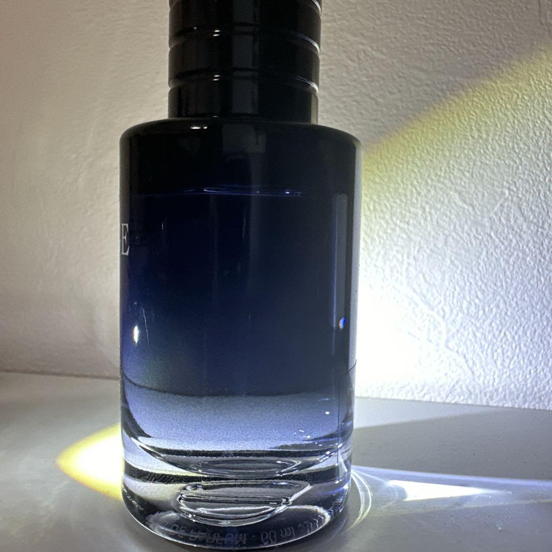 Dior  SAUVAGE EAU DE PARFUM 香水