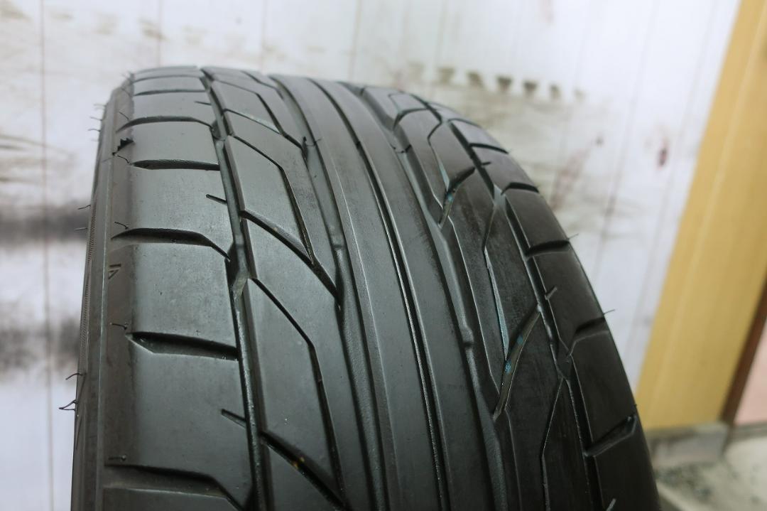 2022年製　ニットー　NT555　G2　245/35R20　国産　バリ溝90%
