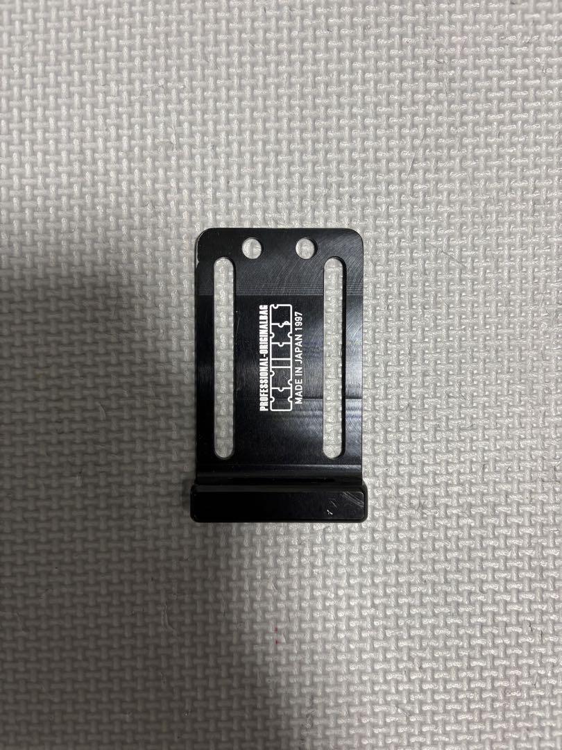 KNICKS ALU-I-B ブラック フック金具付電動工具用プレート