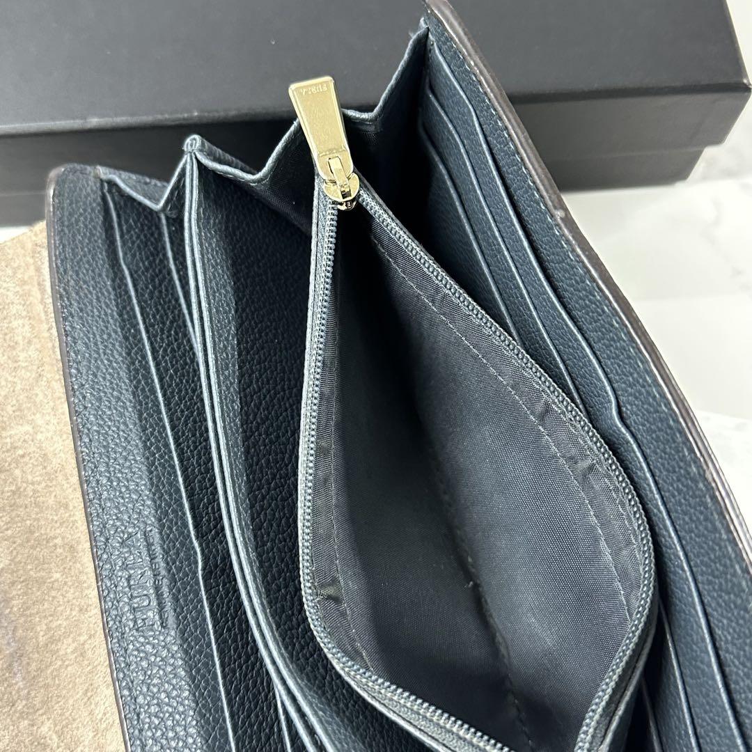 新品同様‼️ フルラ　FURLA 財布　二つ折り　長財布　コンチネンタル