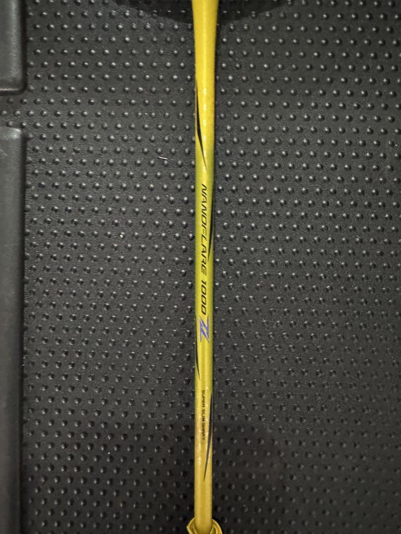 ヨネックス　ナノフレア1000z