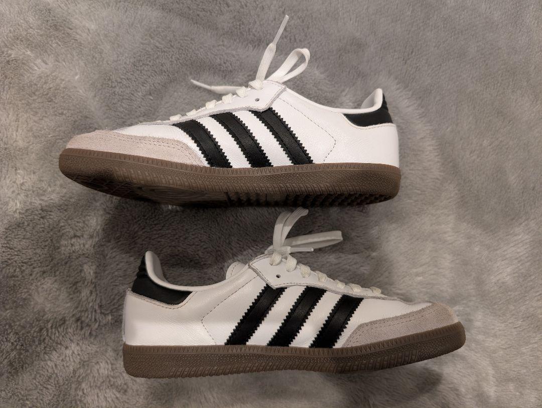 キッズ　adidas Samba スニーカー　20cm ホワイト/ブラック