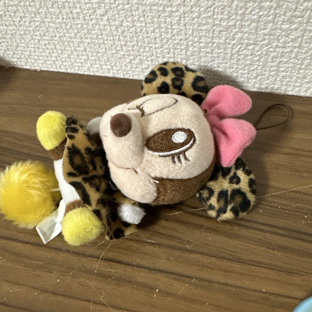 希少✨公式廃盤品 ディズニー ミニーちゃん レオパード ヒョウ柄 ぬいば レア〉ディズニー ミニー ぬいぐるみバッジ ぬいば キーホルダー