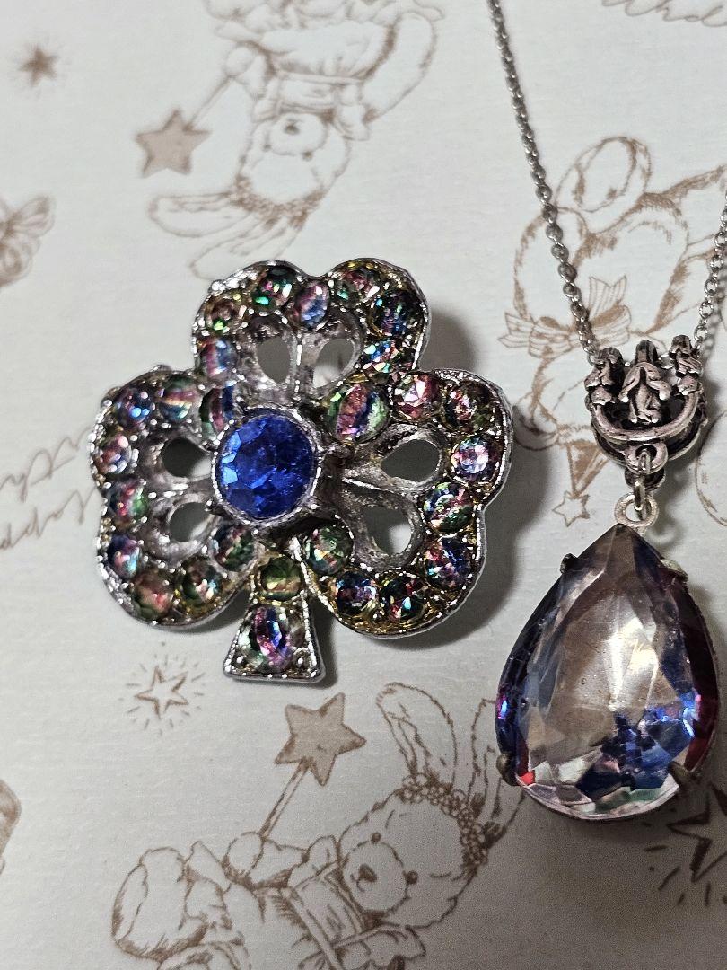 アイリスグラス グレープベイル シルバーペンダント - CHIROL VINTAGE | ヴィンテージ・アンティークジュエリー通販  アンティーク・アクセサリーのセレクトショップ