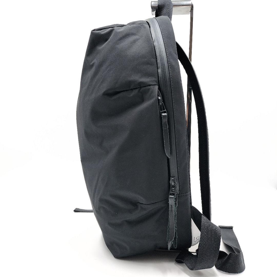 【美品✨】リベラル　卵型リュック S パソコン収納 ナイロン A4可能