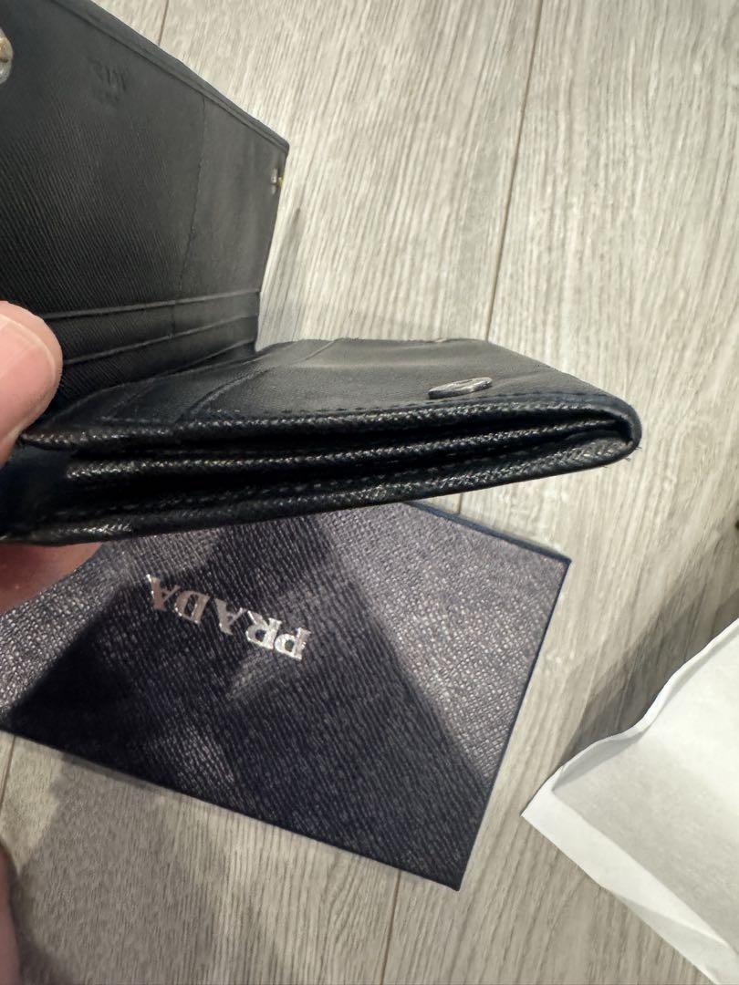 PRADA ブラック サフィアーノレザー 長財布　付属品完備