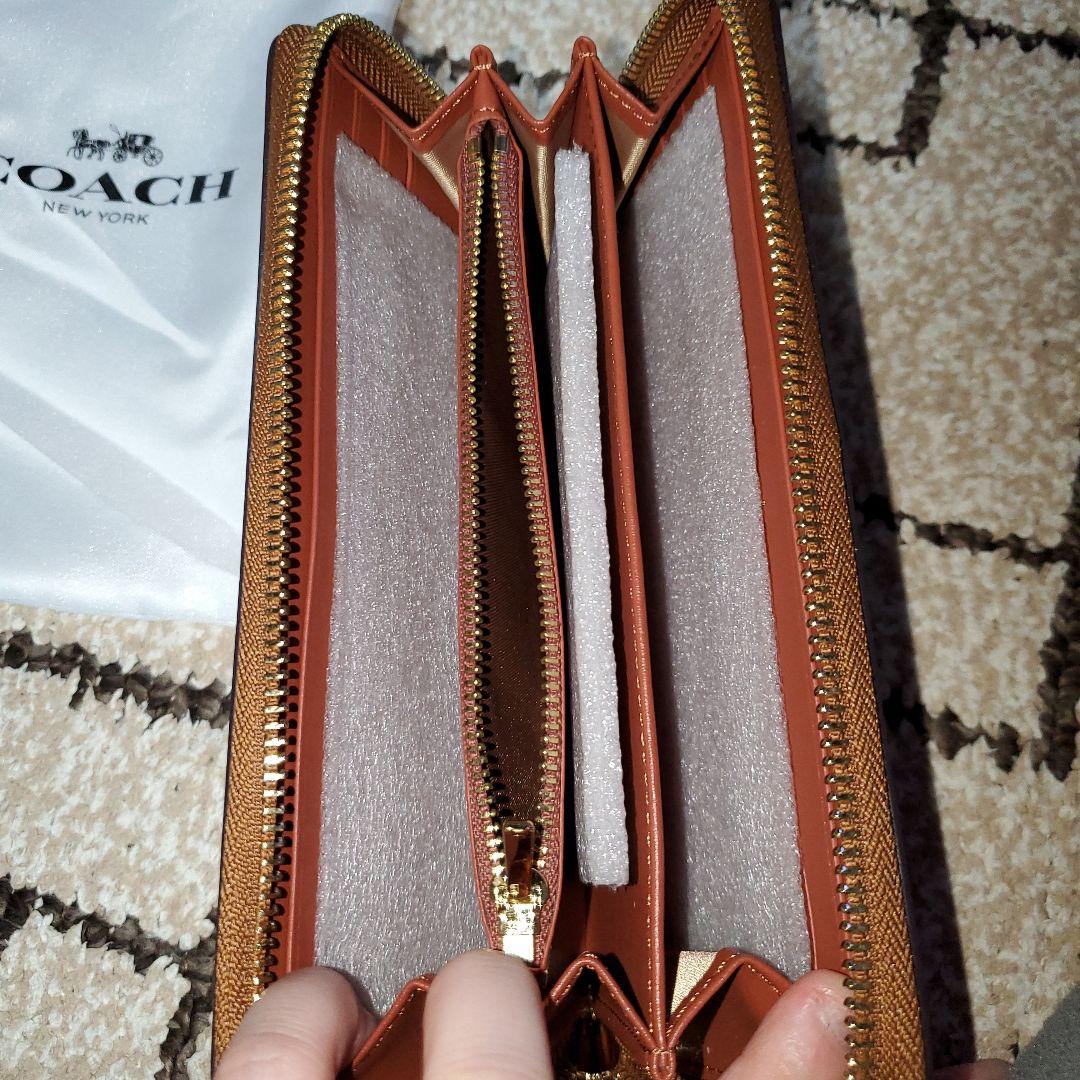 COACH スヌーピー柄 長財布
