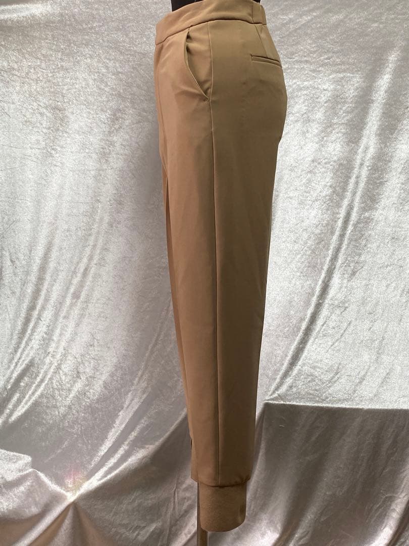 美品】anuans アニュアンス リブスリットベージュジョガーパンツ