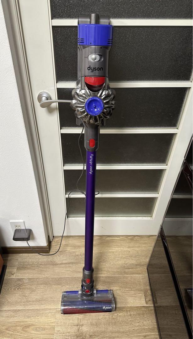 Dyson v8 fluffy スティッククリーナー　中古 Dyson V8 Fluffy スティッククリーナー - メルカリ