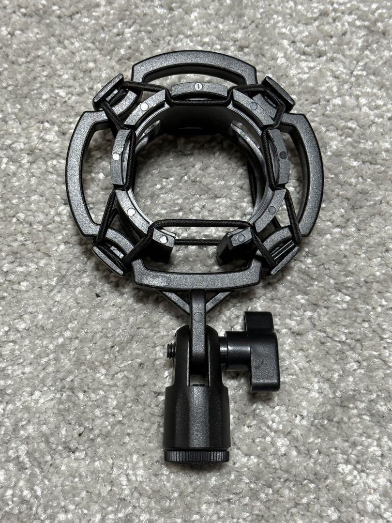 Audio Technica AT2035 コンデンサーマイク+ポーチ+マウント AT2035｜マイクロホン：コンデンサーマイク｜オーディオテクニカ