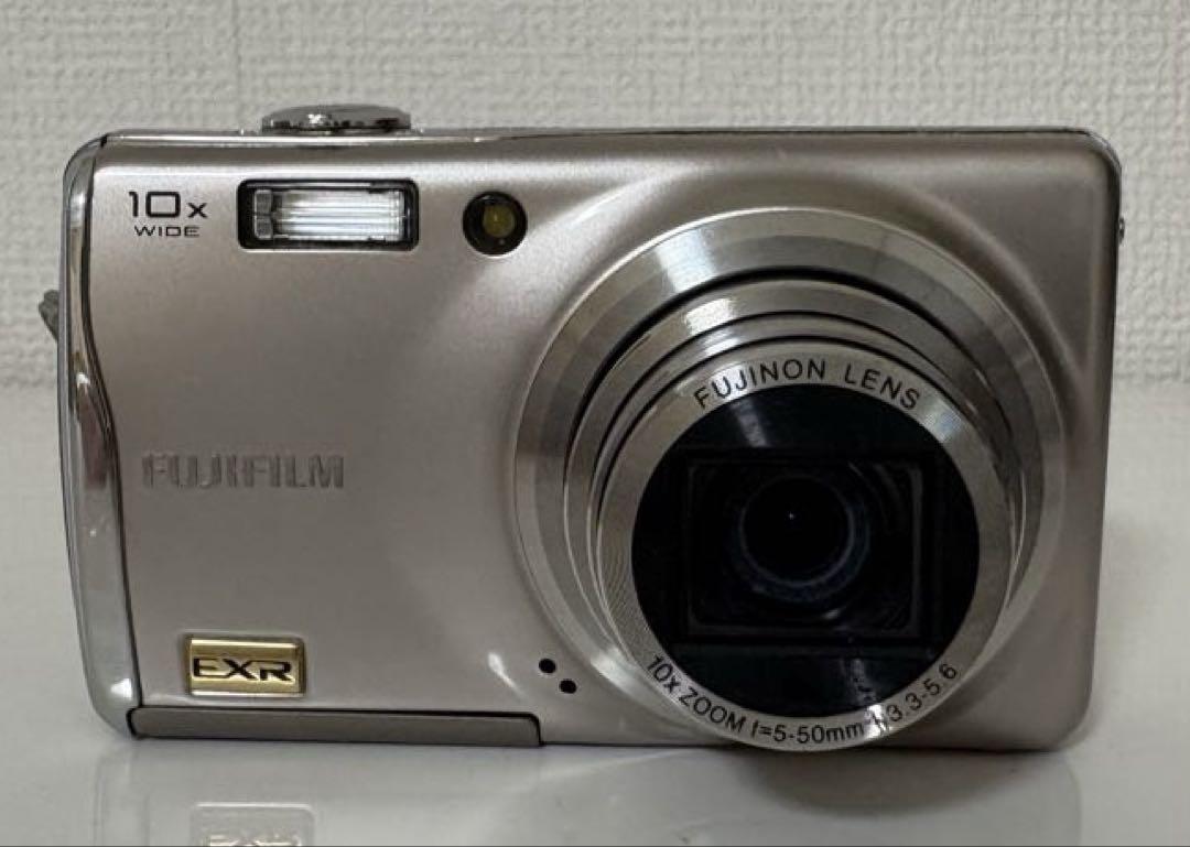 【完備品】FinePix F80EXR シルバー SDカード １６GB付き